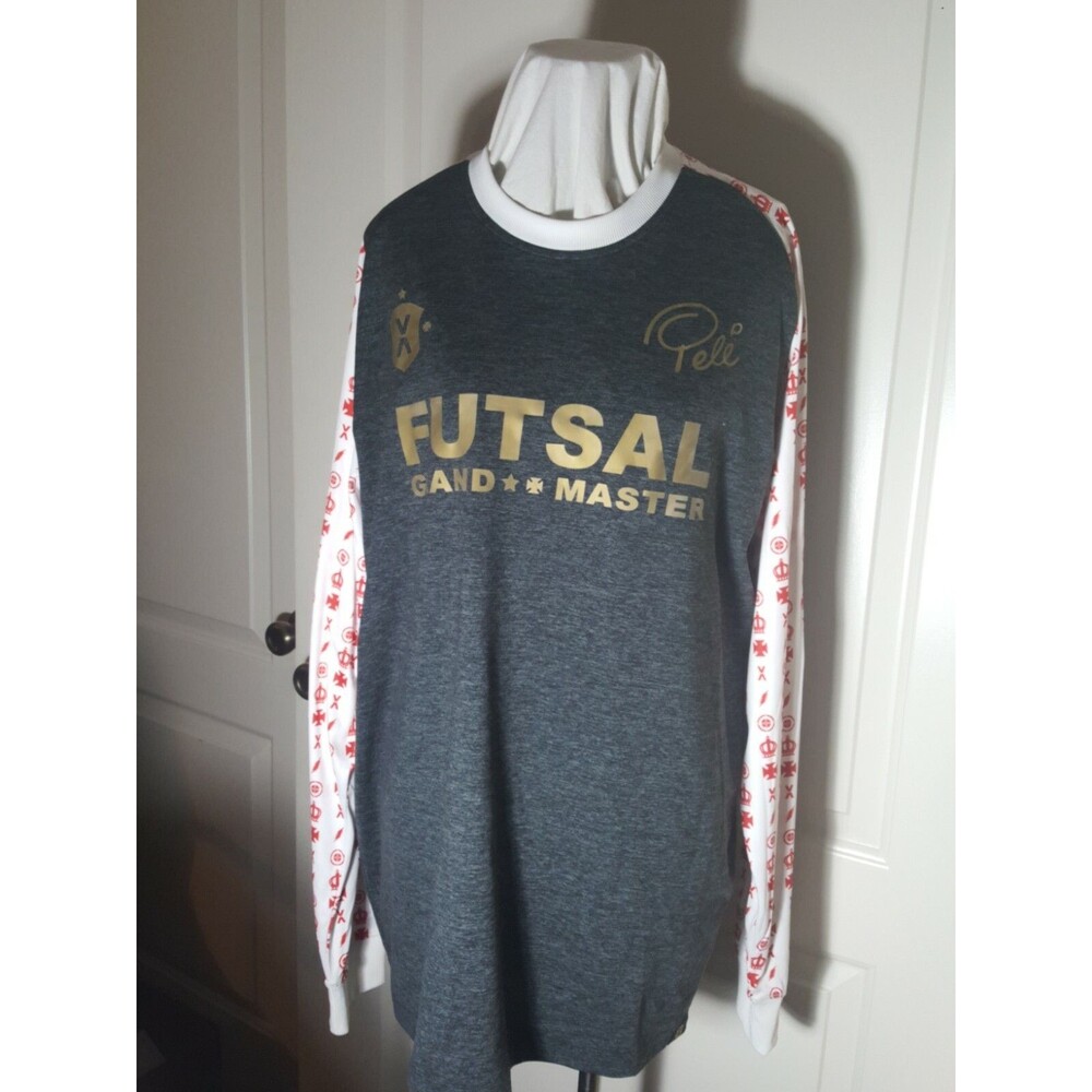 Pele Soccer Jersey Sweatshirt athletic shirt Legond Size L Long Sleeve NWT